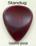 Standug Dugain Galalith pick "Milke stone" garnet